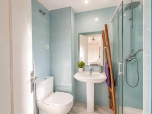 Luxury Golden Mile Townhouse 4 bedroom Saltwater Pools, Walk to the Beach
