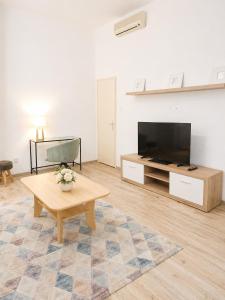 Maros Central Studio