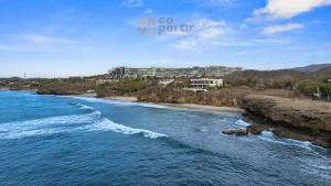Beachfront Modern Sanctuary - Bolongo