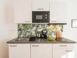 Prague Center Apartment - Private Terrace & Yard