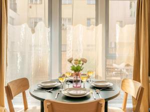 Prague Center Apartment - Private Terrace & Yard