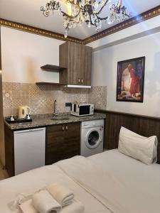 Taksim Castle Suites