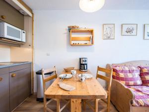 Studio lumineux au centre, balcon sud, 4 personnes - FR-1-832-8