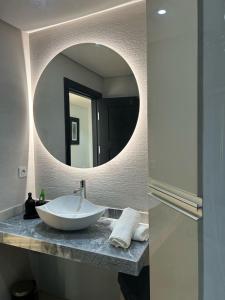 Modern Stylish Tanger Center 2BR w Airco WiFi