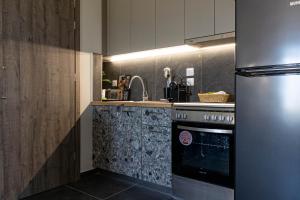 George V Luxury Apartments - Room 4