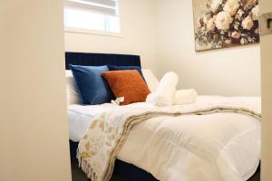 Exquisite Modern 2BR Home 1 Bath Sleeps 4