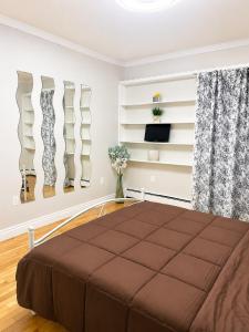 10 Mins to MetLife Rutherford Home Unit
