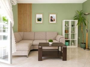 Cozy Adriatic Apartment - 5 min walk to beach & free parking