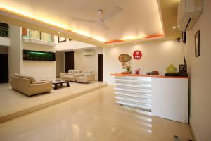 Collection O Sakshi