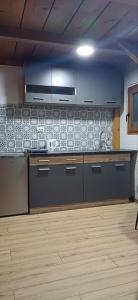 Spa Villa Jagodina - Jakuzzi is free - Private parking is free - Beautiful view of nature-