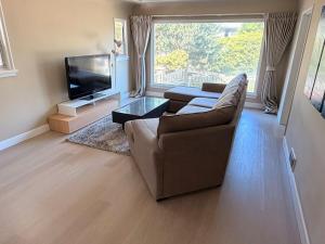 Heart of Vancouver! Newly renovated home