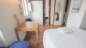 12 Cozy Studio in heart of Paris near Louvre & Metro