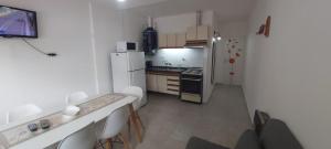 Hermoso Departamento hasta 5 personas Gran Mendoza con cochera