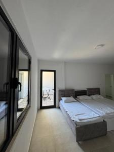 Shëngjini Blu Suite