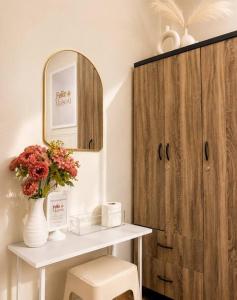 Family Suite Unit with 1 Bedroom NEAR MOA and Near NAIA Shore 3 Residences - Feliz Maison