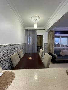Ibn Batouta Stadium 2BR App w Terrace, Wifi, AC