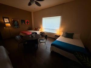 Walking distance to church, restaurants and main Santiago square