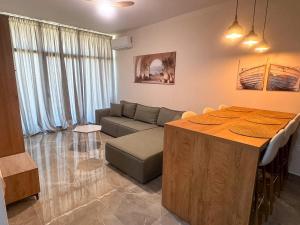 Riviera AL Apartment