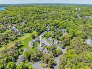 Brewster townhouse near beach & golf
