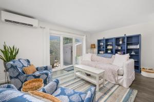 Brewster townhouse near beach & golf