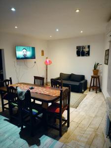 Spacious and comfortable house in Victoria near Tigre