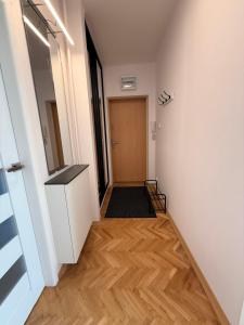 Wawelska Urban Stay Free Parking