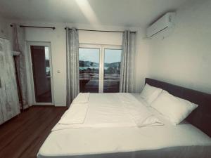 Mia Apartment