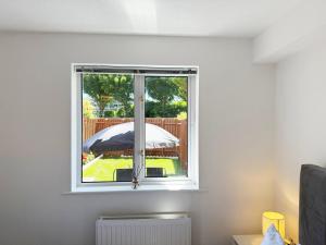 Spacious Family Home with Garden & Parking