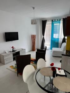 Studio Minunat la MARE