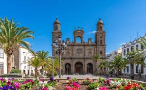 Surf & Stay Las Canteras 150m from the Beach
