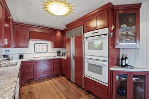 Twin Lakes Hideaway