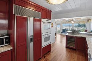 Twin Lakes Hideaway