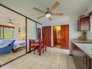 Marina Loft 305 Beautiful corner studio 3rd floor