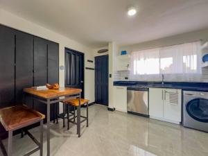 Marina Loft #307 Beautiful Renovated Studio 1 Bed
