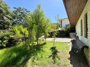House Cerro San Cristobal Parking Garden