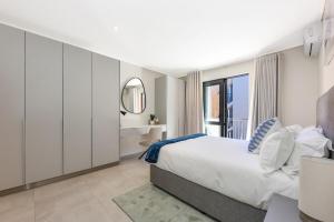 Hyde Park Rose - 2 beds, 2 baths, Gym, Pool
