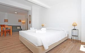 A12 - Praia da Luz Center Apartment