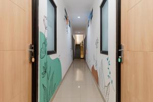 RedDoorz near Seasons City Mall 3