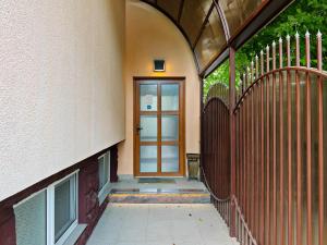DivaLux New Suite E Boutique Hotel with AC and Wi-Fi