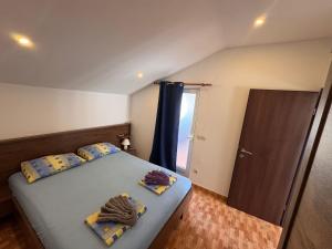 Apartments by the sea Zuljana, Peljesac - 25064
