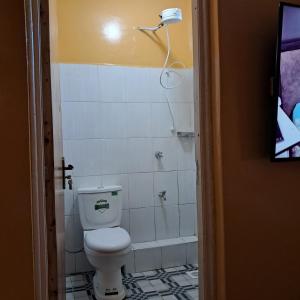 ASHAKI STAYOVER, 2Mins From Ashaki Garden & Spur Mall O114O5O78six