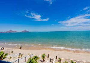 Casa Dos Pisos - Combined 2-Unit Beachfront House San Felipe Baja California