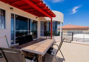 Casa Dos Pisos - Combined 2-Unit Beachfront House San Felipe Baja California