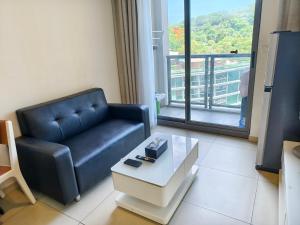 1br high floor pool view close to Walking street