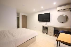 MH Hotel 1- Gaeknidangil