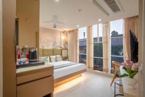 Hotel IKOY A Luxury Boutique Near Ashok Vihar & Model Town