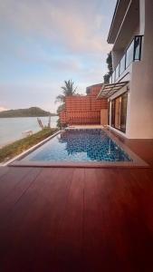 Koh Sirey Beachfront Pool Villa - 2 Bedrooms House