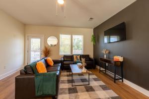 Brand New Downtown Beach Stay,WilmingtonPoolWiFi
