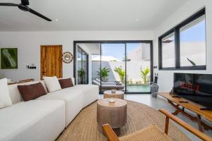 Villa Bliss - Luxury 1BR with Private Pool near Seminyak