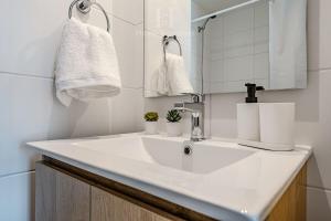HT Cozy Apartment in Ñuñoa for 3 People with Parking